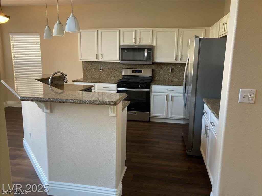 3120 Whispering Canyon Ct - Photo 7 of 50