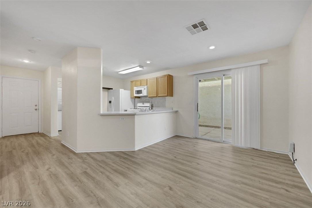 1178 Burnt Sky Ave - Photo 5 of 17