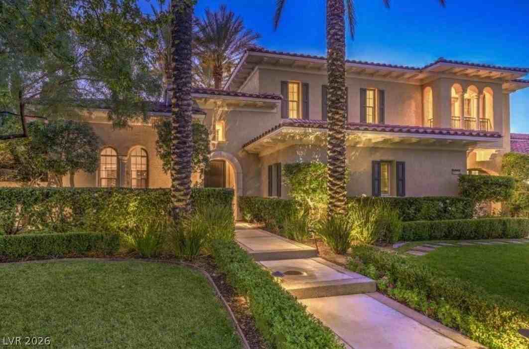 11857 Oakland Hills Dr - Photo 2 of 18