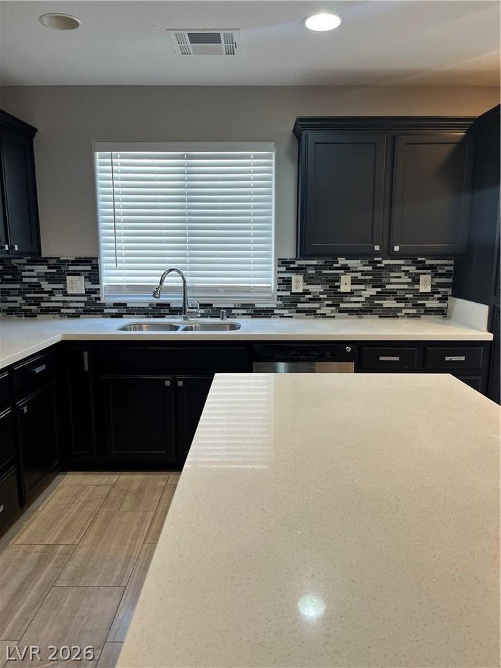 10261 Ladybug Bend St - Photo 7 of 23