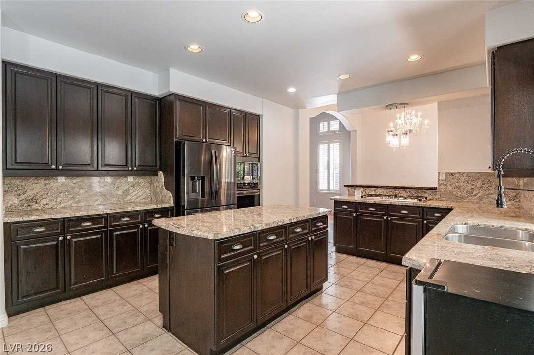 2384 Denair Way - Photo 5 of 50