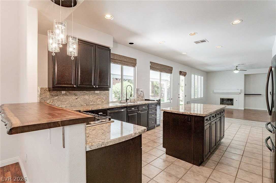 2384 Denair Way - Photo 6 of 50