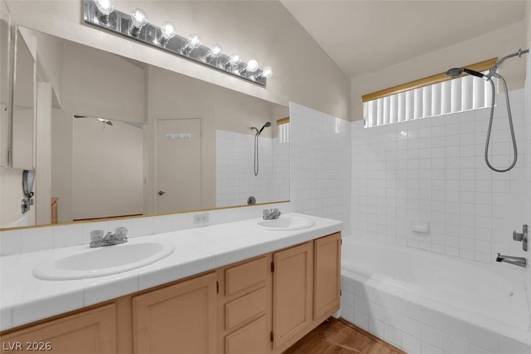 5433 Tincup Dr - Photo 5 of 19