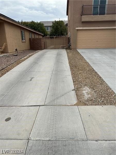 2805 Alma Lidia Ave - Photo 3 of 43