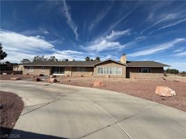featured image of 2010 E Pebble Rd