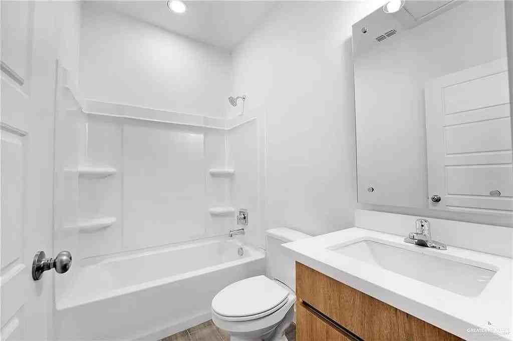 1302 W Platinum Dr #2 - Photo 6 of 12