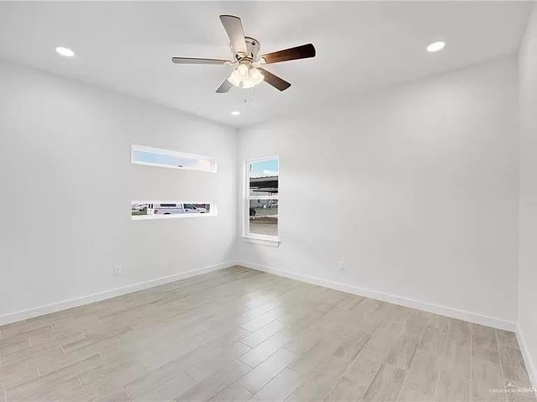 1302 W Platinum Dr #2 - Photo 7 of 12