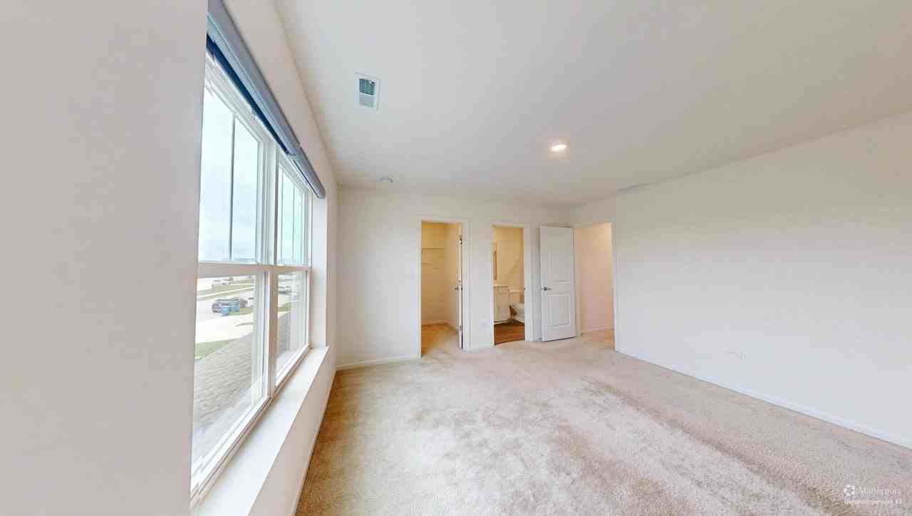 1832 E 110th Ln - Photo 4 of 20