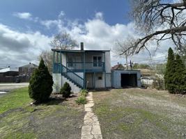 featured image of 5716 Calumet Ave #4