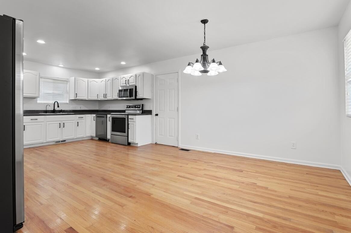 733 Luna Ct - Photo 6 of 15