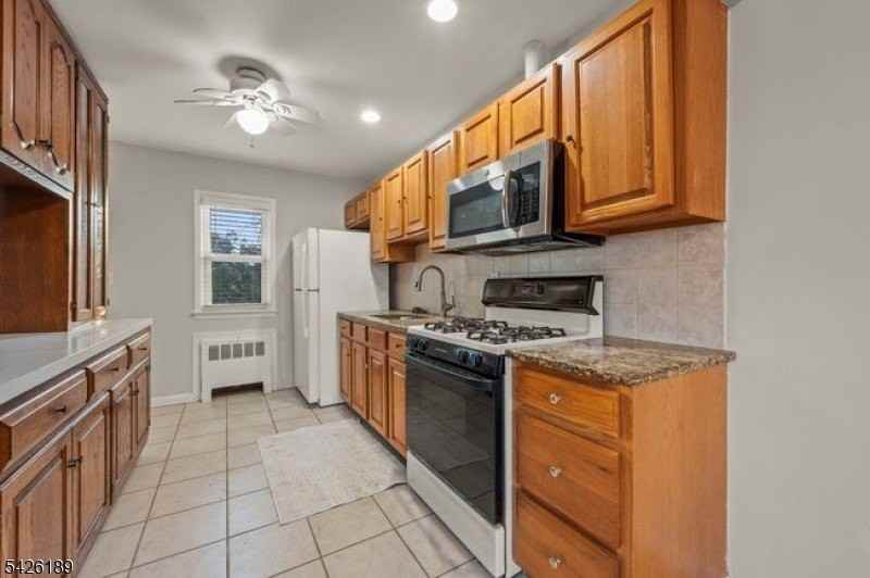 47 River Rd - Photo 5 of 21