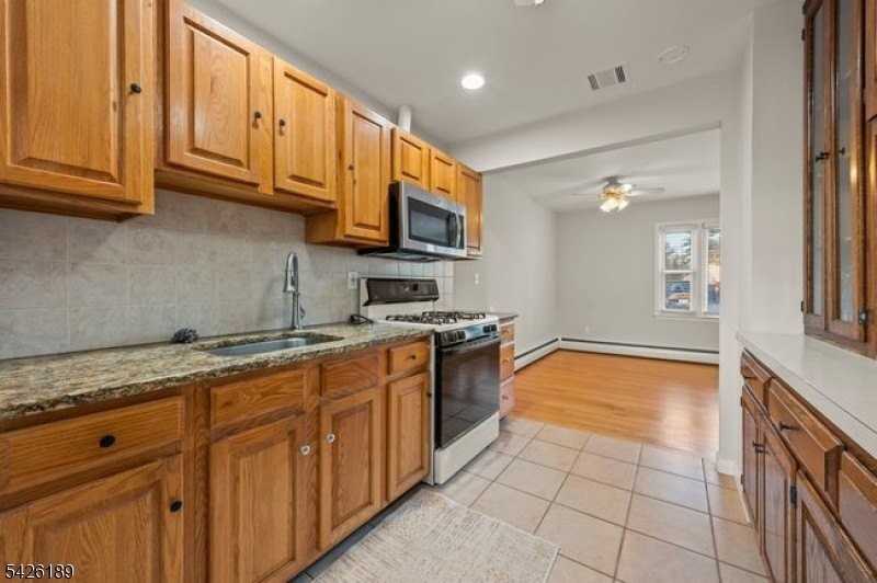 47 River Rd - Photo 7 of 21