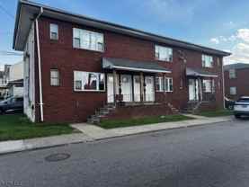 205 Carbon St #4 - Photo 1 of 1