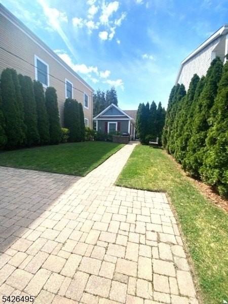 217 Newark Ave - Photo 4 of 19