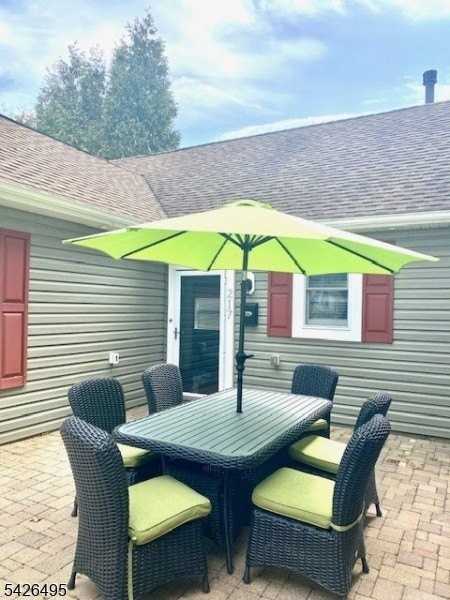 217 Newark Ave - Photo 5 of 19