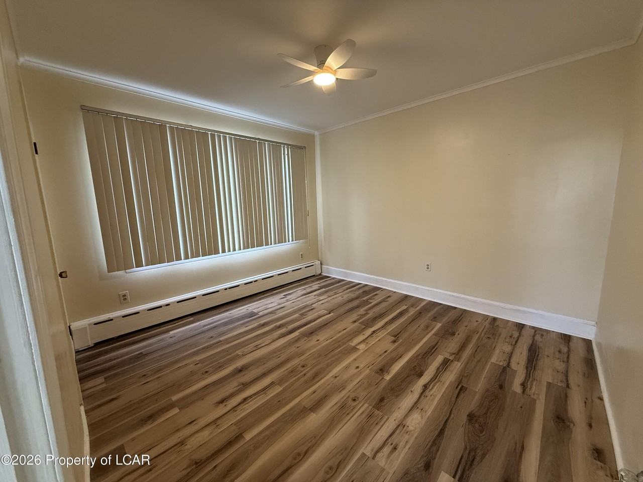 1512 Ash St - Photo 4 of 10