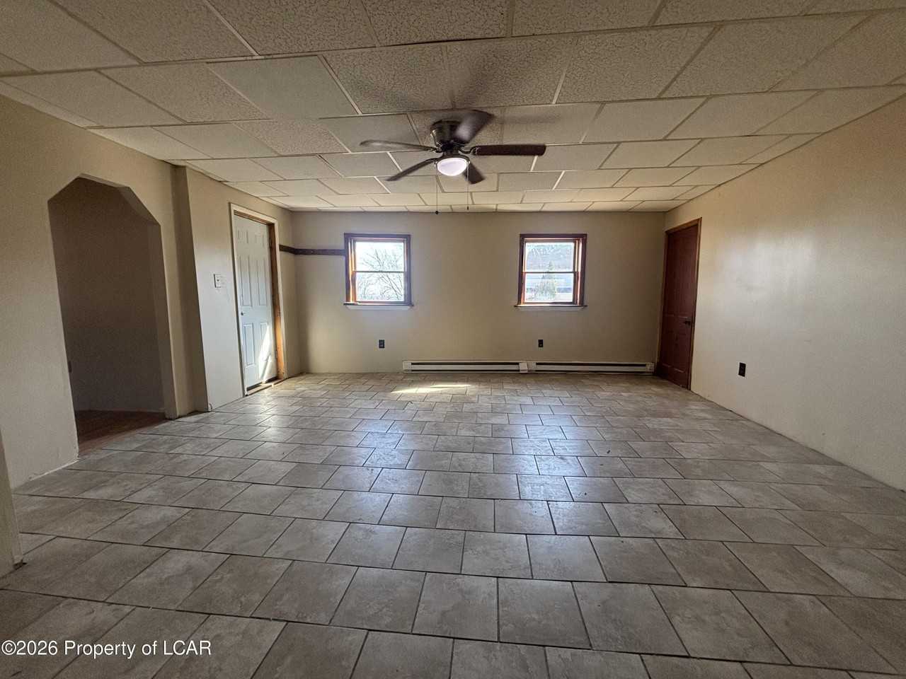 381 Main Rd - Photo 5 of 11