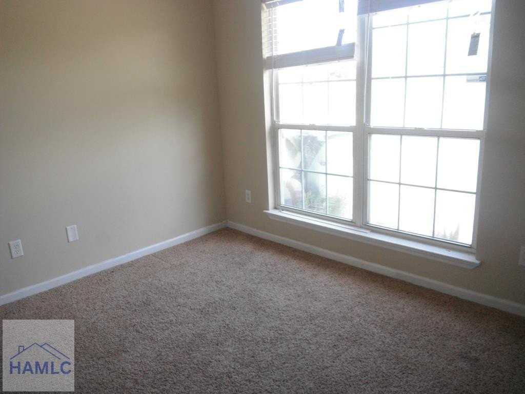 2583 Zachary Ct - Photo 2 of 9