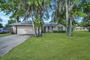 featured image of 1501 Woodcrest Cir