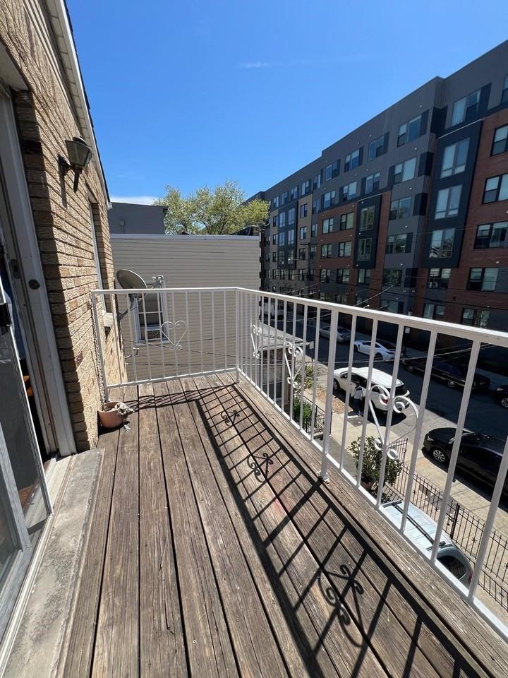 52 Yale Ave #2 - Photo 3 of 20