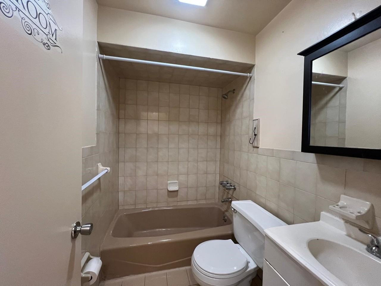 52 Yale Ave #2 - Photo 4 of 20