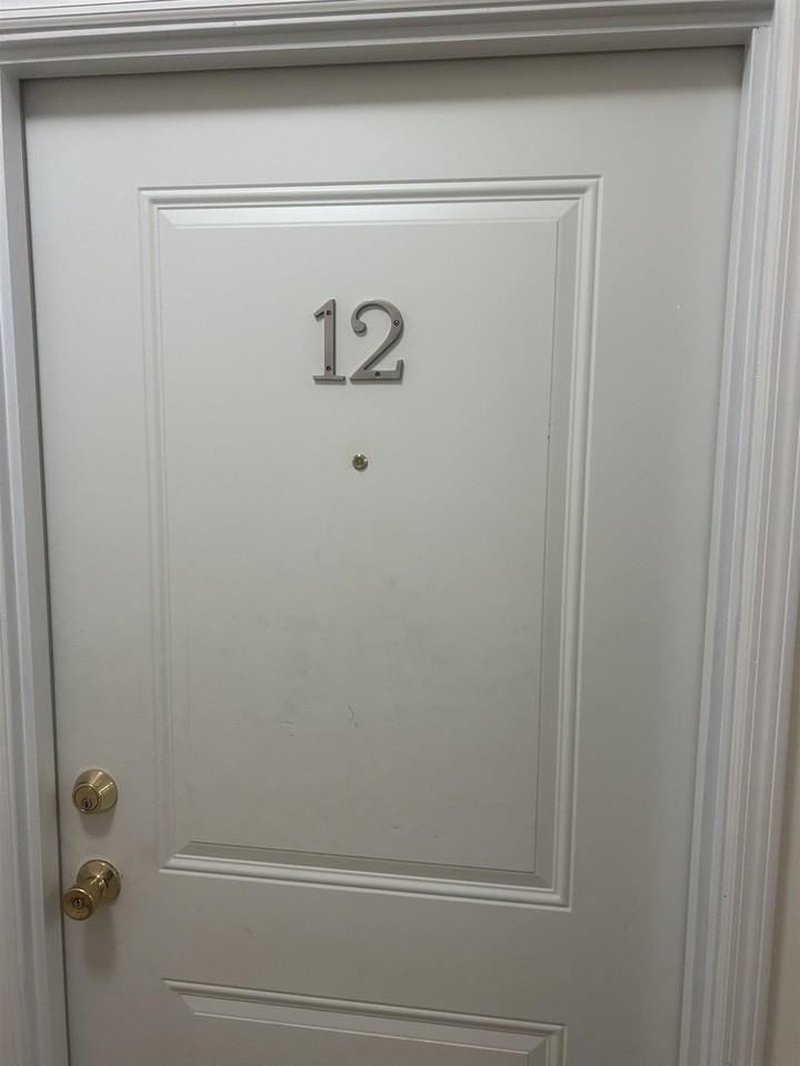 577 Broadway #12 - Photo 4 of 14