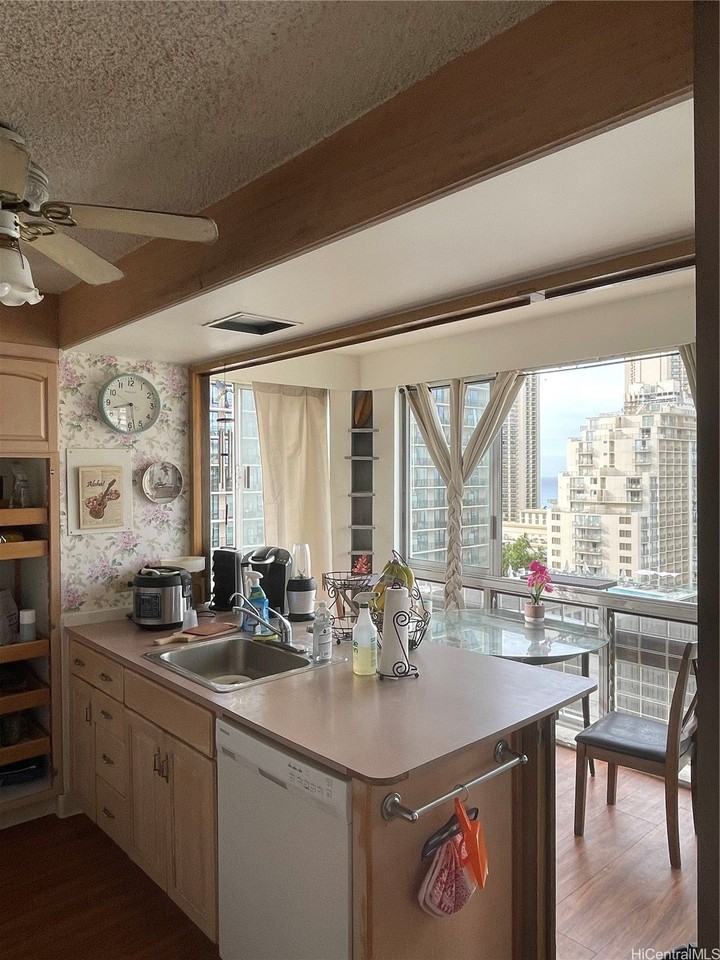 431 Nahua St #1608 - Photo 7 of 8