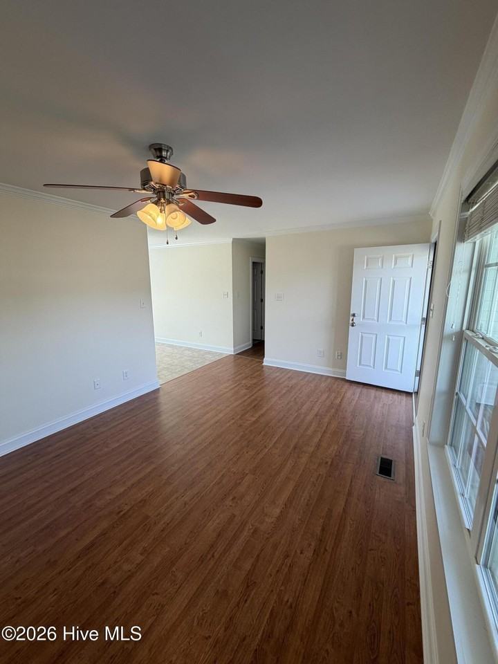 7793 Michelle Rd - Photo 5 of 16