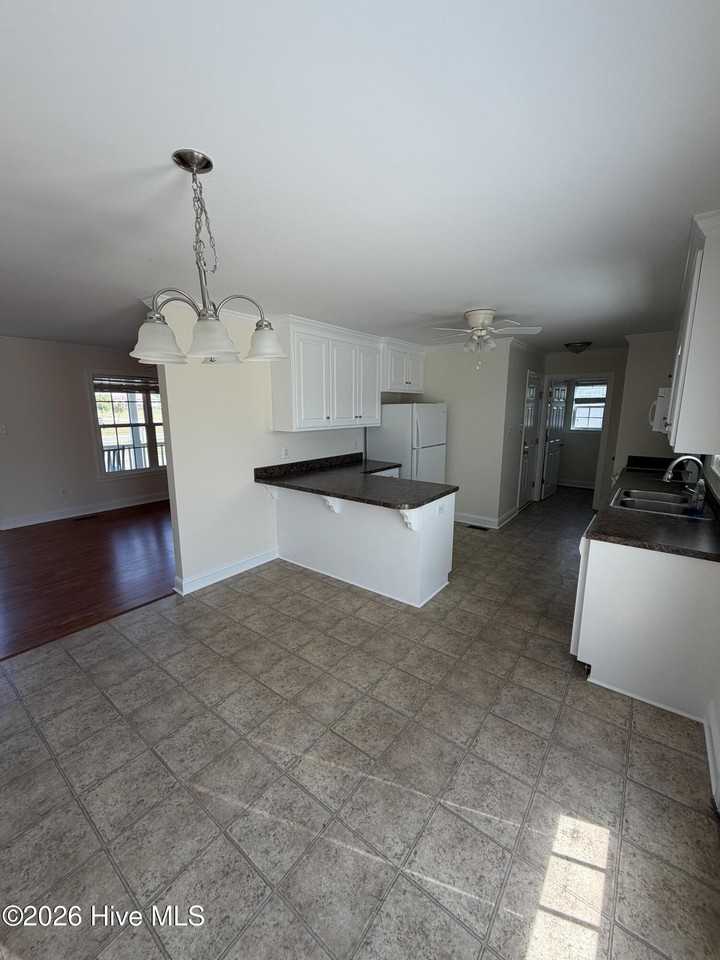 7793 Michelle Rd - Photo 7 of 16