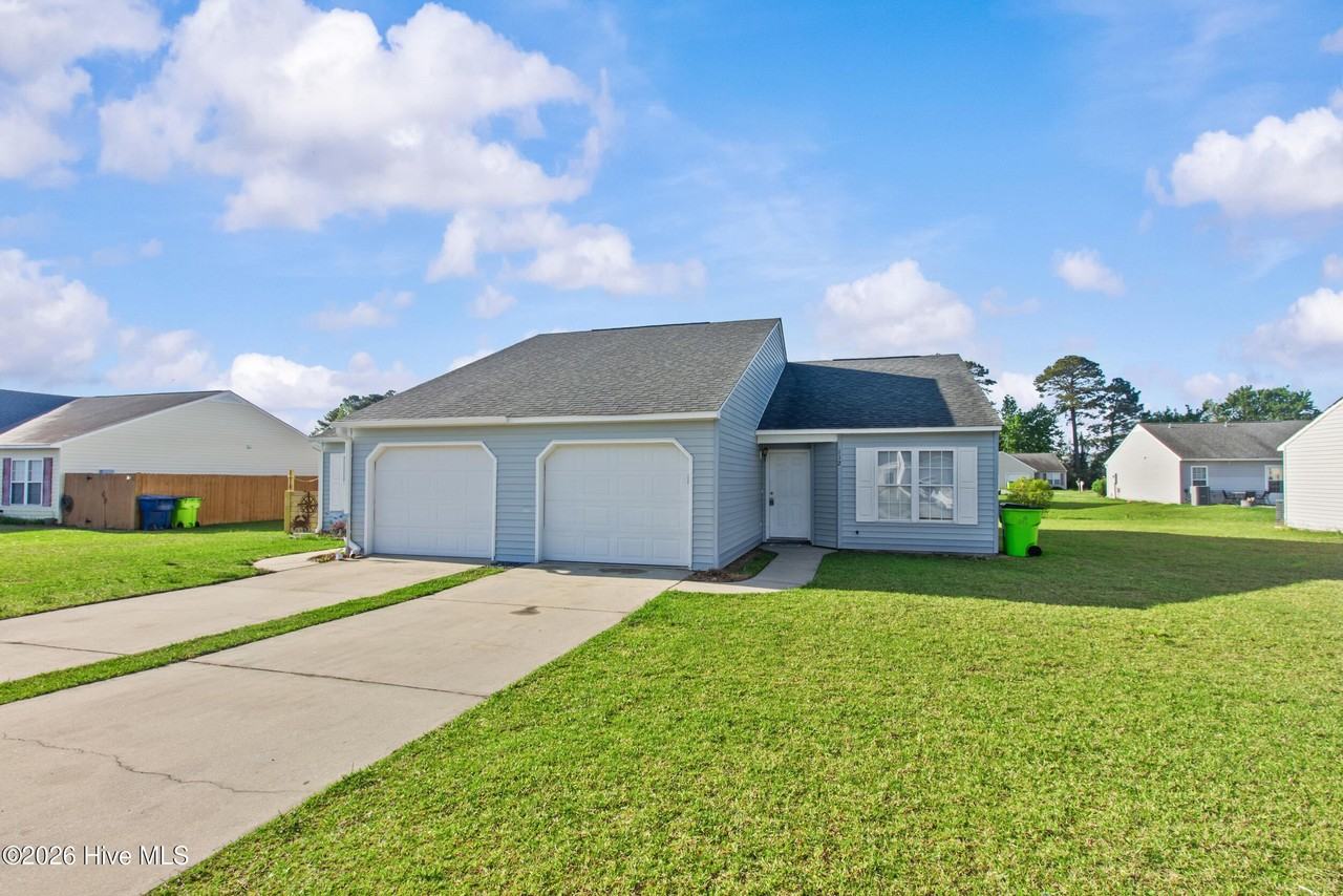 112 Kobe Dr - Photo 2 of 21