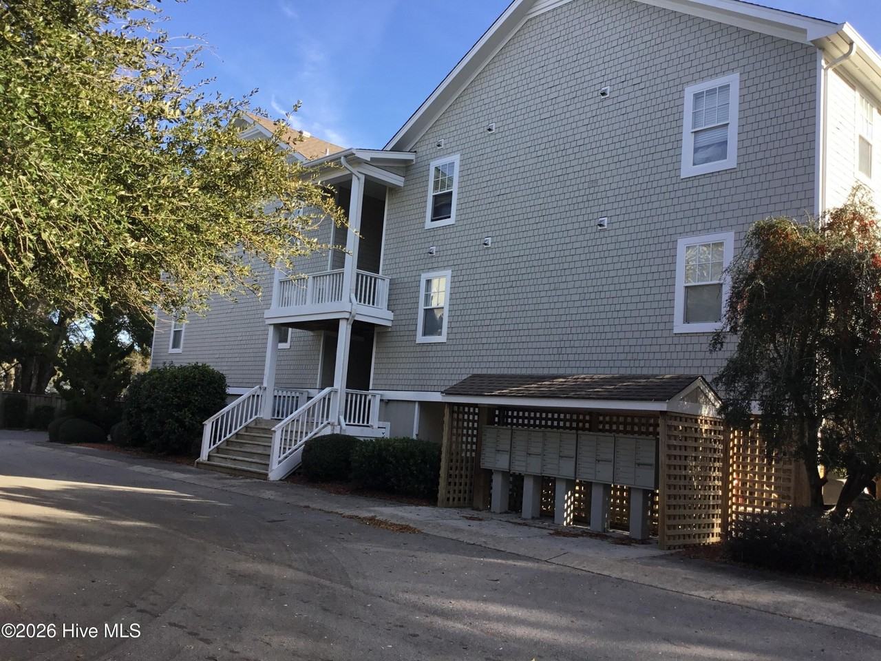 608 W Brown St #A - Photo 2 of 17