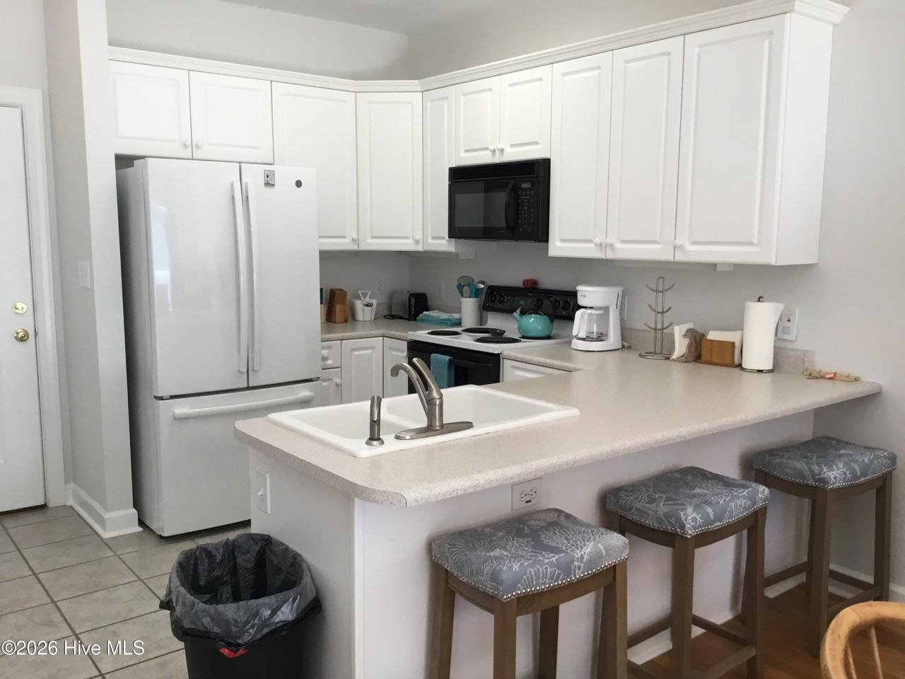 608 W Brown St #A - Photo 4 of 17