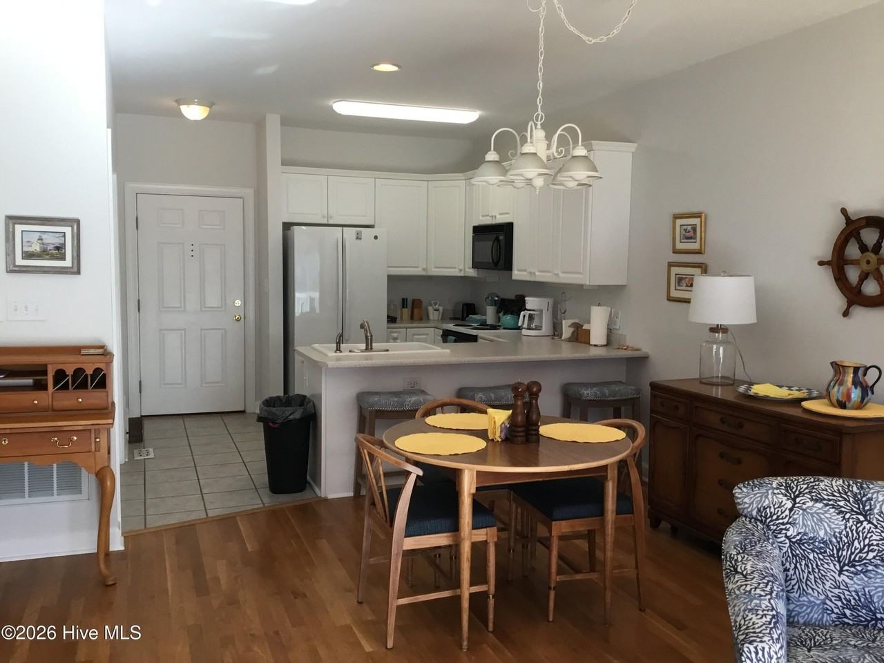 608 W Brown St #A - Photo 5 of 17