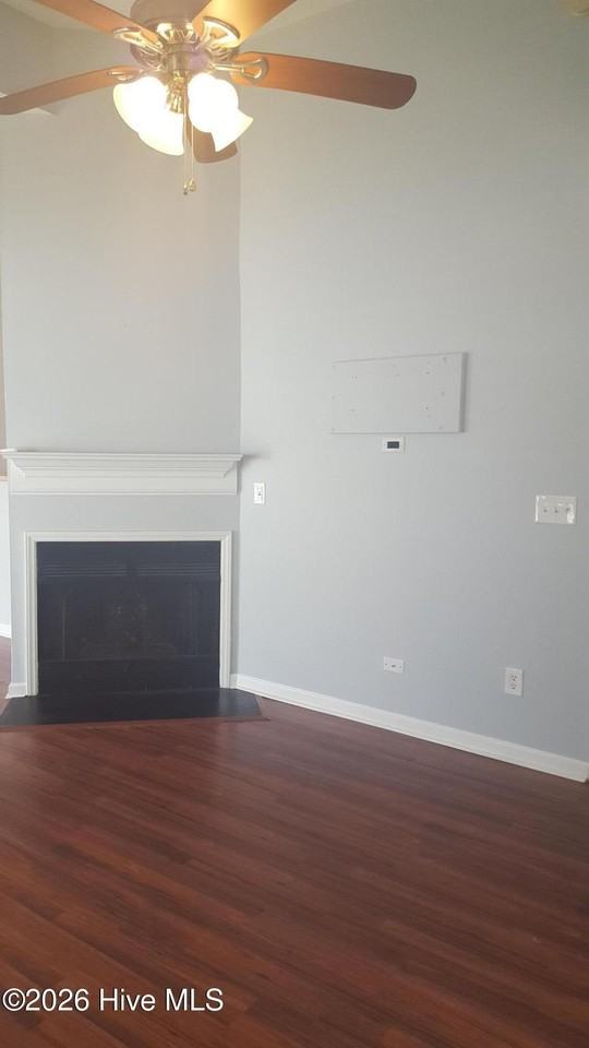 1174 Shipyard Blvd - Photo 3 of 11