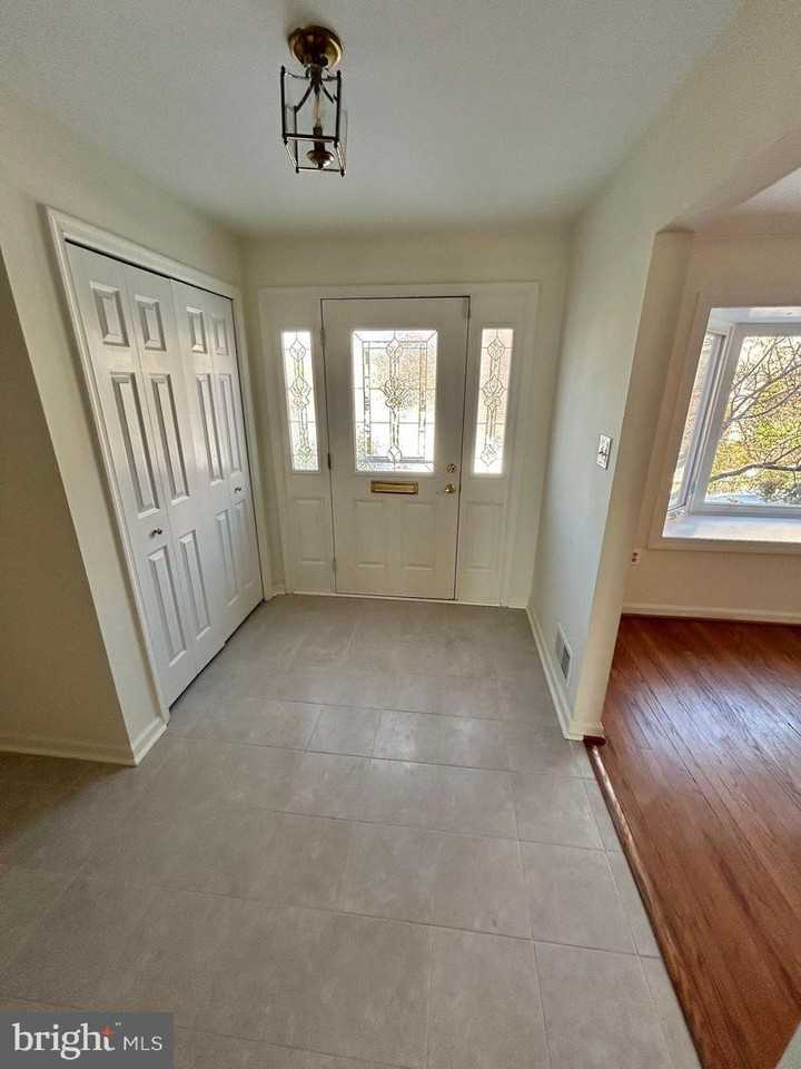 3301 Spring Ln #1 - Photo 5 of 12