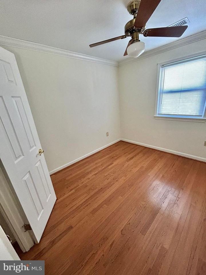 3301 Spring Ln #1 - Photo 6 of 12