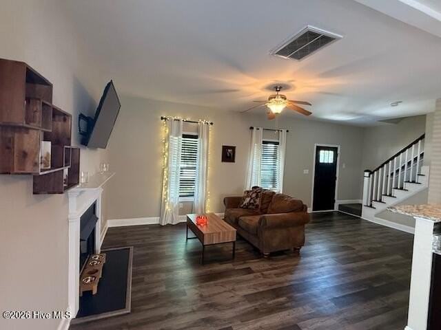 109 Lincolnton Ct - Photo 4 of 32