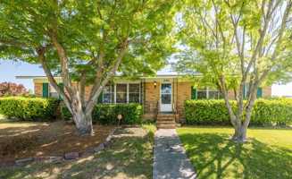 featured image of 240 Maywood Dr