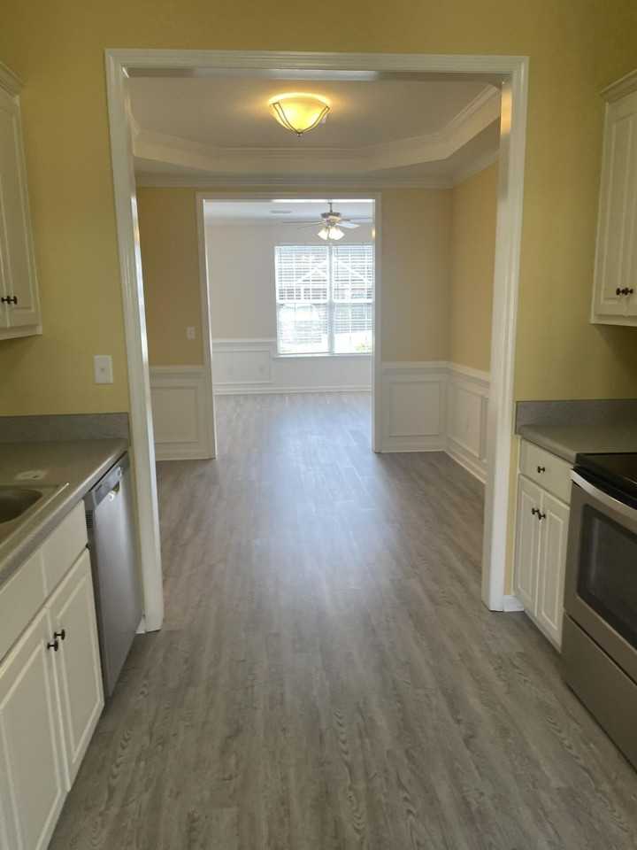 327 Hogan Way - Photo 7 of 18