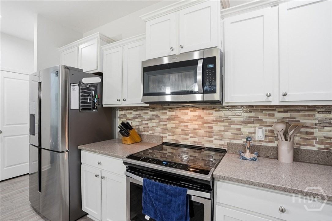 17 Crown Ct - Photo 7 of 50