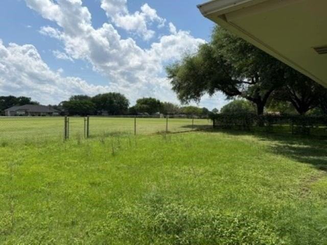 435 Saint Andrews St - Photo 3 of 5