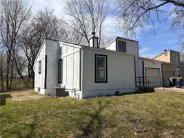 featured image of 9516 Manning Ave