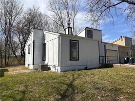 9516 Manning Ave - Photo 1 of 1