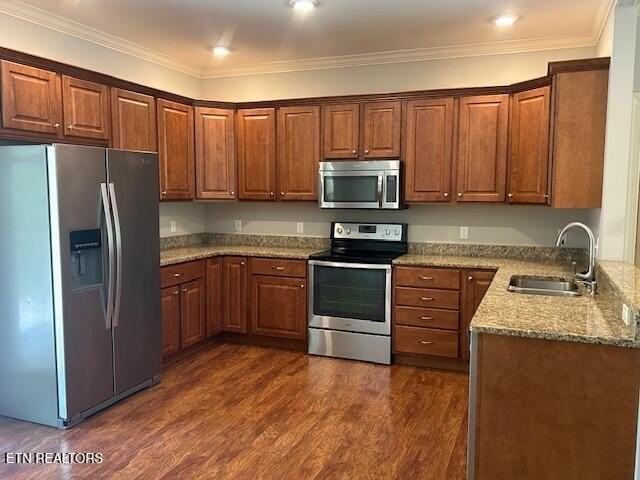 450 Beachwood Dr - Photo 7 of 26