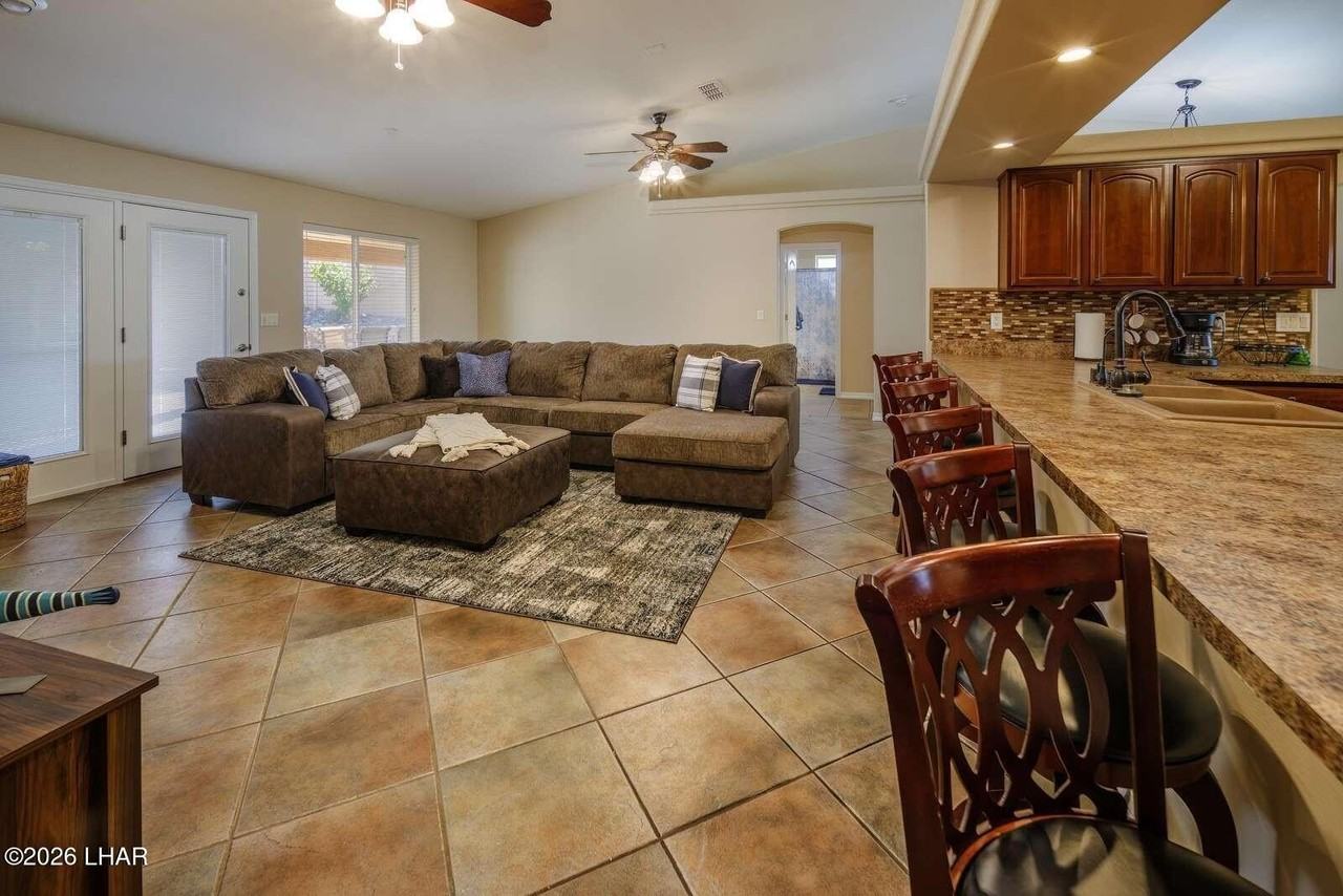 2290 Regatta Dr - Photo 6 of 36