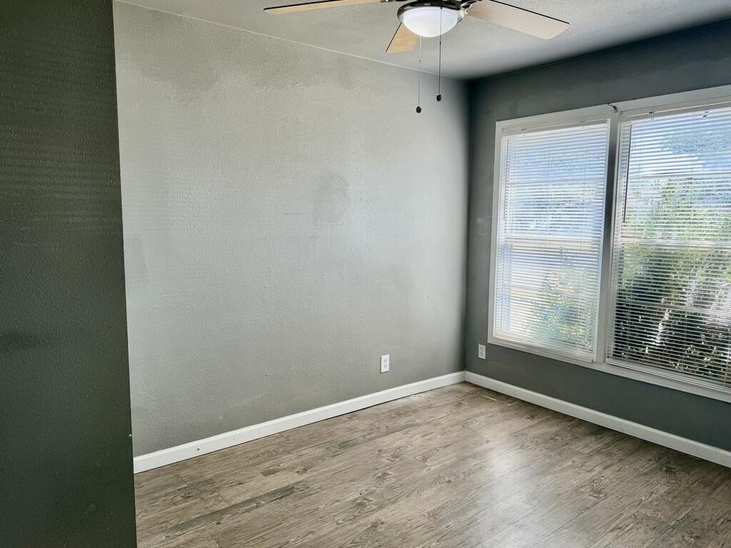 4818 36th St - Photo 5 of 25