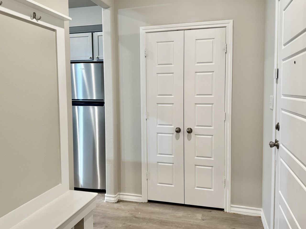 723 E 17th St - Photo 7 of 22