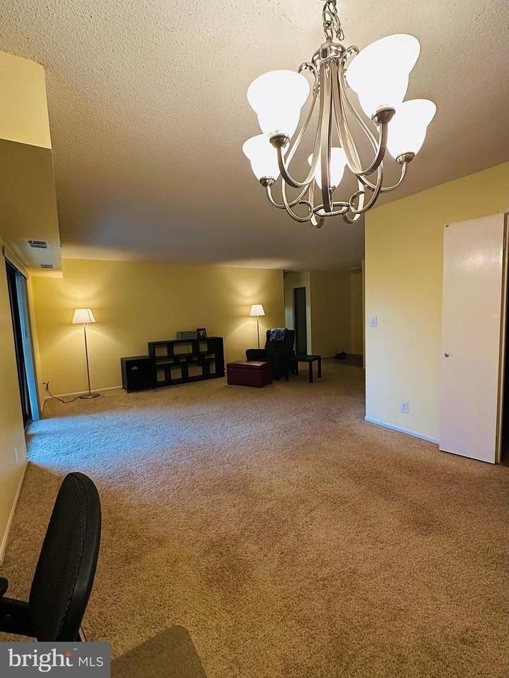 8370 Greensboro Dr - Photo 2 of 9