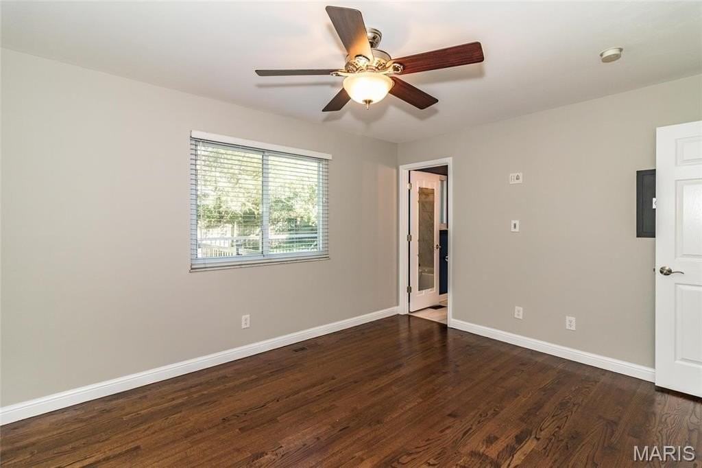 123 Oakside Ln - Photo 5 of 27