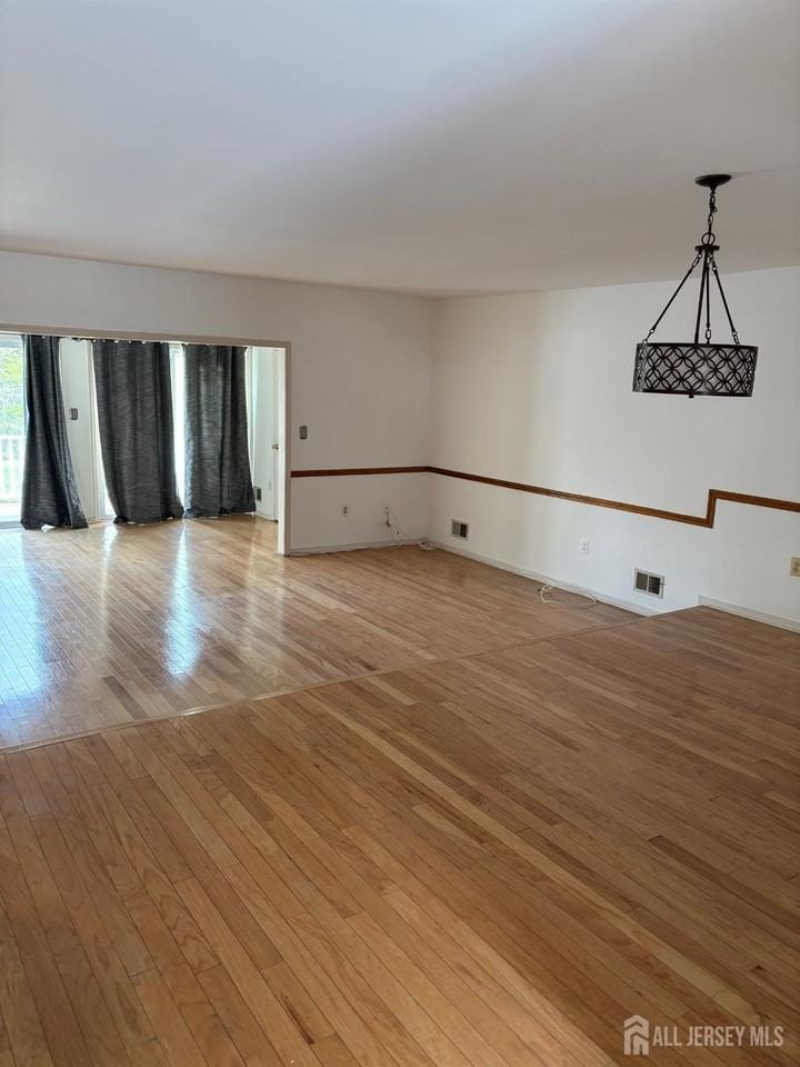 78 Albury Way - Photo 2 of 10